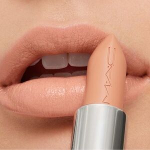 MAC Macximal Satin Lipstick Creme D’Nude